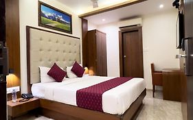 Gateway Star Hotel